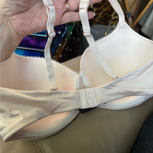 La Senza So Free Cream Full Support Underwire  Lace Trimmed Bra Sz 36DD.  NWT! - Picture 3 of 6